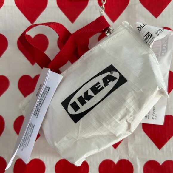 IKEA Vinterfint Heart Tote with matching Knolig Mini Tote Keychain! - Picture 3 of 11